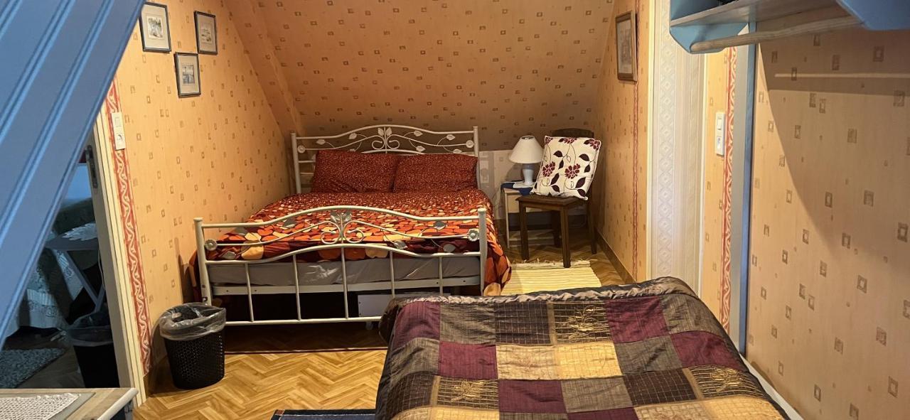Saint-Mars-sur-la-Futaie Double & Family Rooms In Tranquility In Blue المظهر الخارجي الصورة